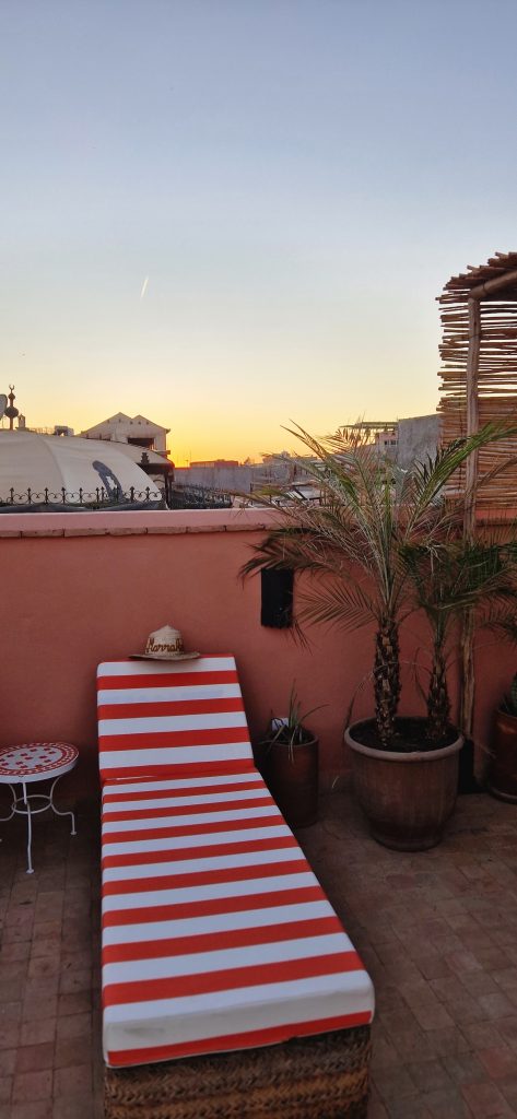 Coucher de soleil depuis la terrasse du Riad BabMoon
