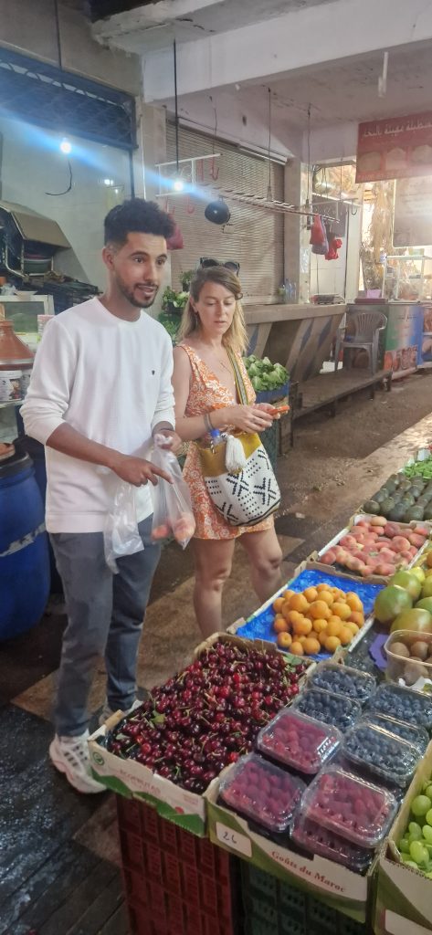 Courses au marché de Marrakech avec les hôtes du Riad Babmoon